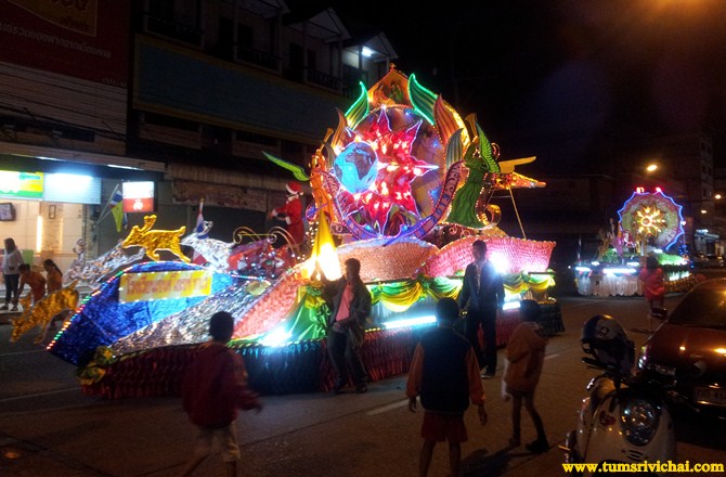 เทศกาลแห่ดาวคริสต์มาส สกลนคร Christmas in Sakon Nakhon